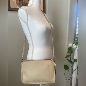 Vintage bone natural glove tanned cowhide Coach crossbody purse